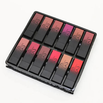 HUDA BEAUTY Matte Lipstick